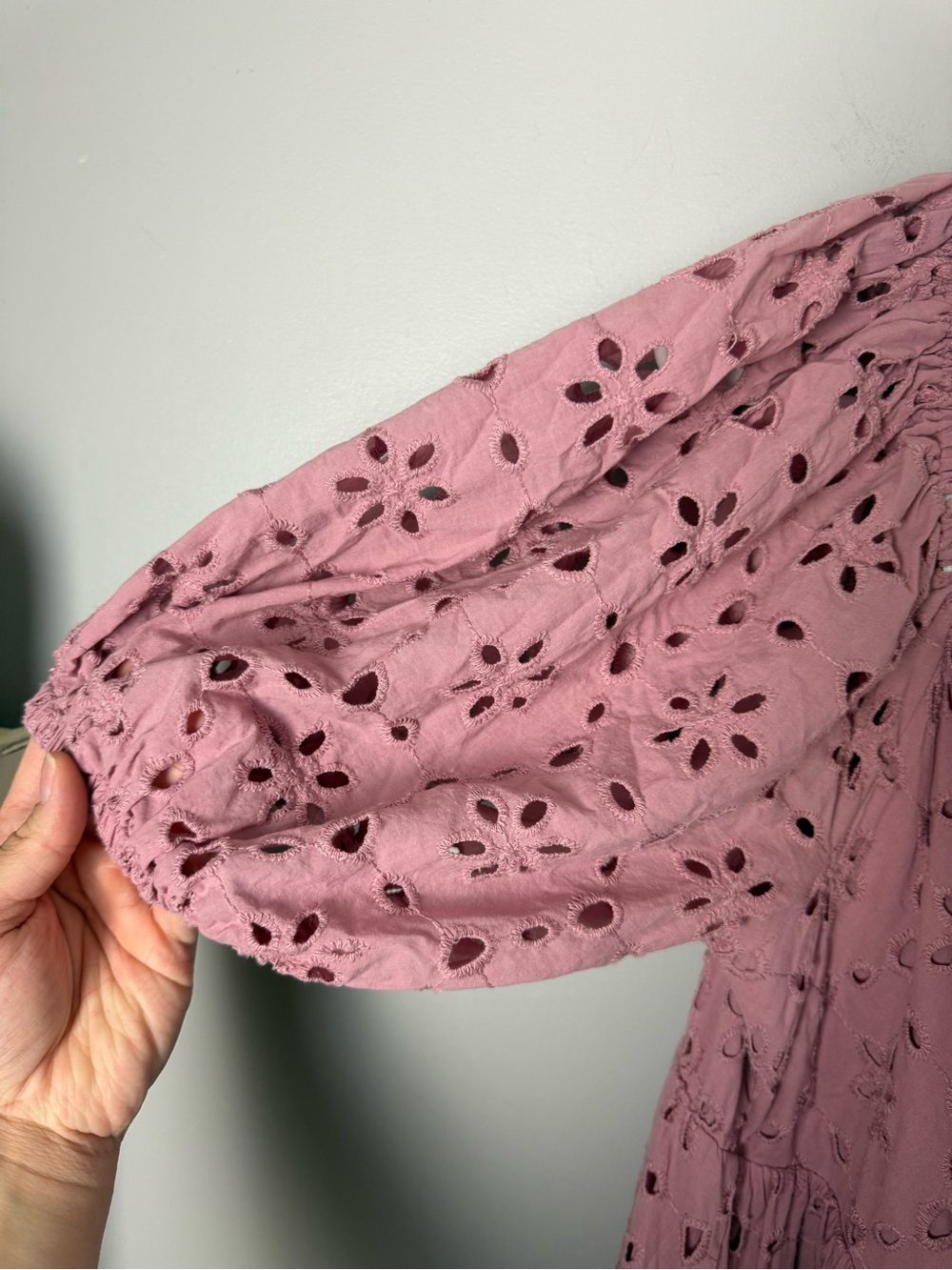 Eloquii Woman’s Eyelet Detain Tie Front Puff Sleeve Maxi Dress SZ 16 Pink Mauve - Picture 7 of 10